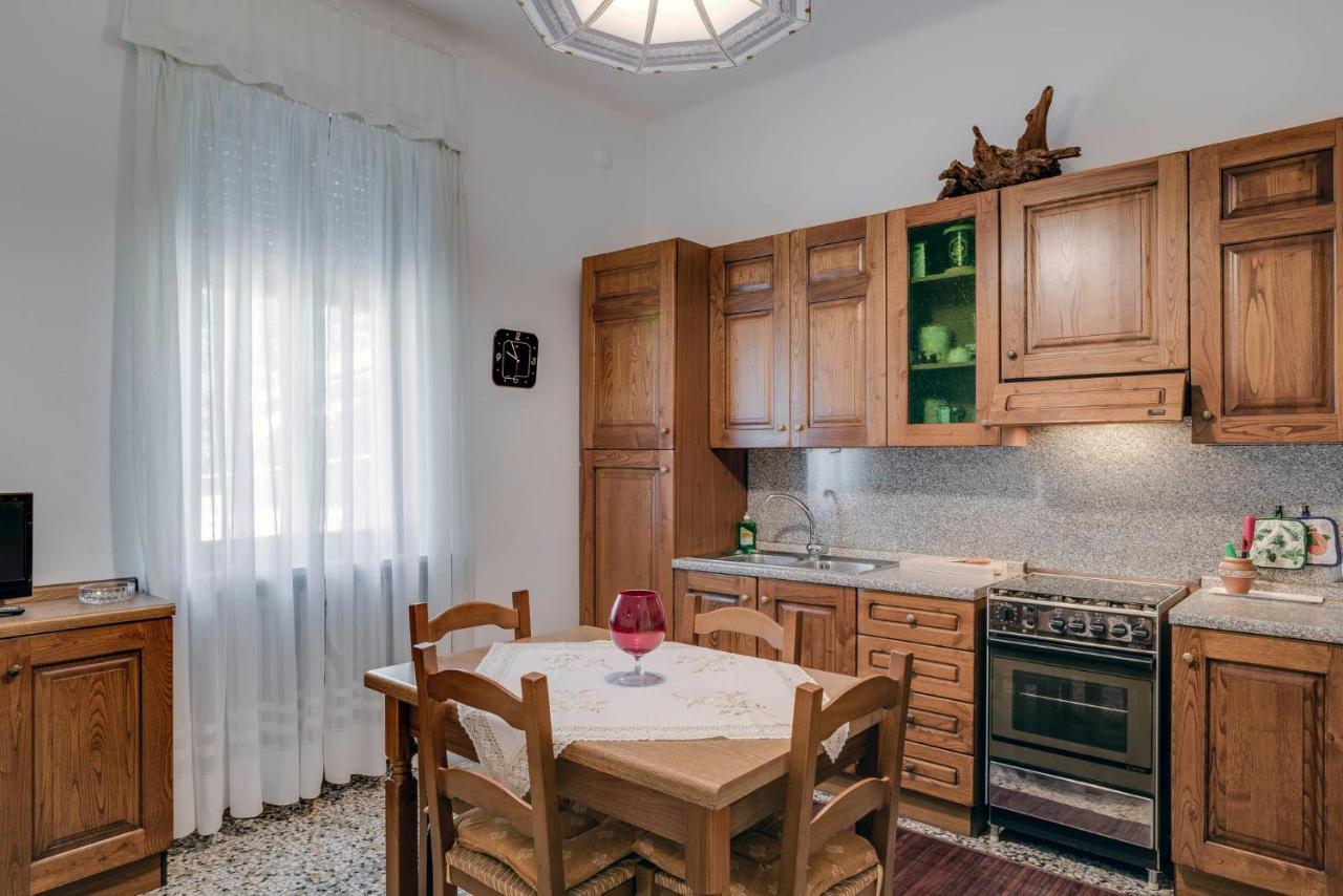 Sentirsi a casa, lontano da casa-feel at home away from home Caronno Pertusella Esterno foto